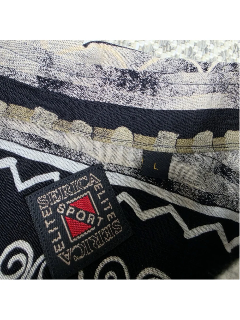 Vintage Serica Elite Sport Mens L Abstract Tribal Viscose Button Up Shirt Italy - Picture 5 of 13
